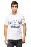 Captain of My Own Destiny – Men’s Round Neck T-Shirt