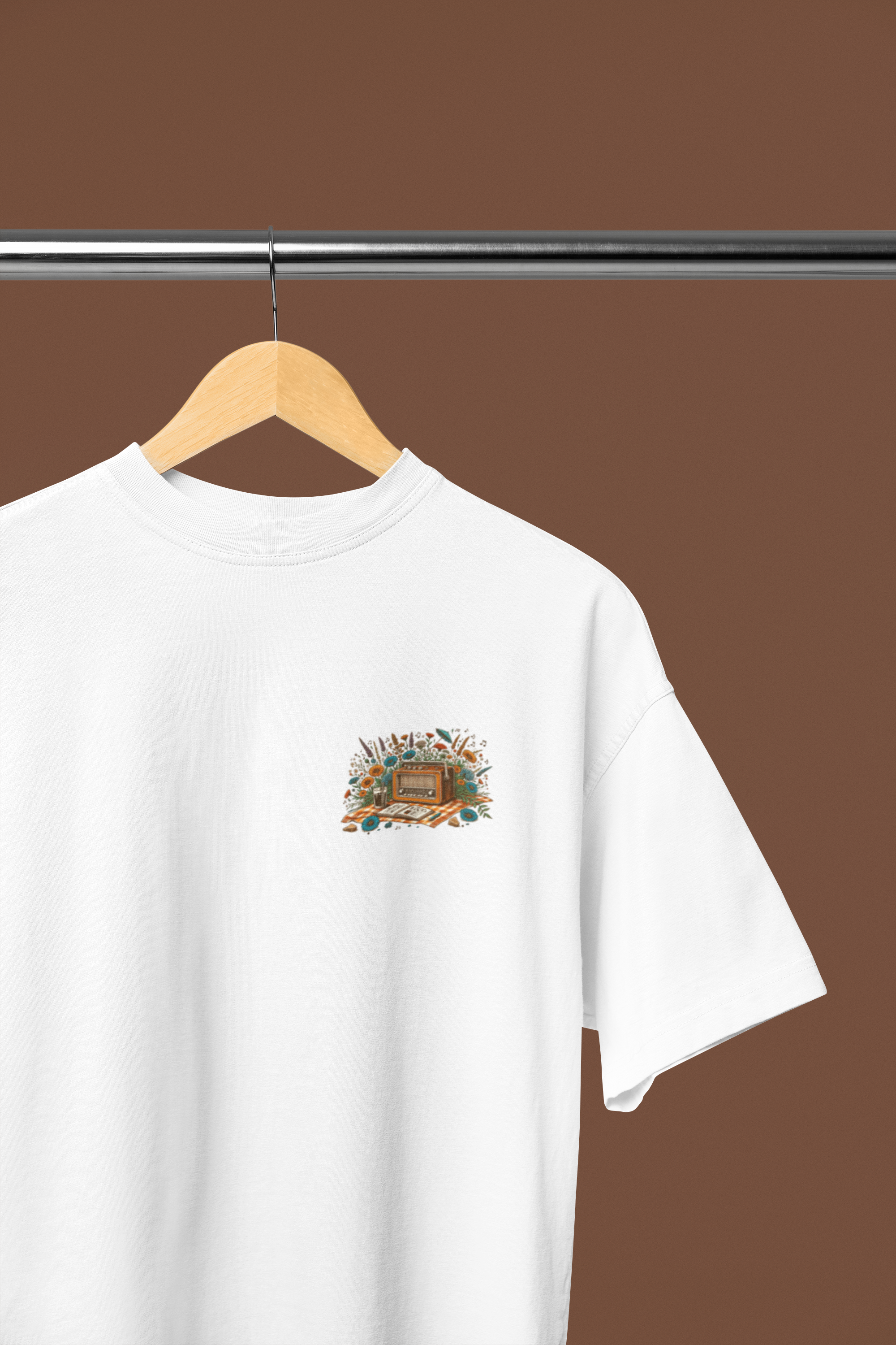 Nostalgic Picnic - Unisex Oversized T-Shirt